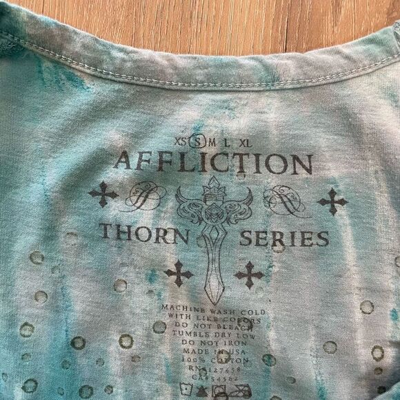 Affliction Thorn Series Women’s Small Blue Top Tshirt Embroidered Beaded Grunge - Picture 3 of 5
